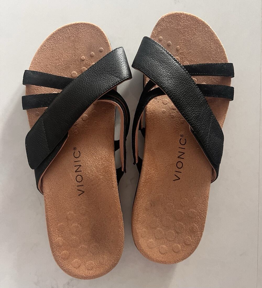 Vionic Zarie Sz 9 Adjustable Orthotic Adjustable Sandal In Black Leather EUC
